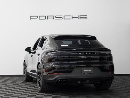 2026 Porsche Cayenne S Coupe AWD