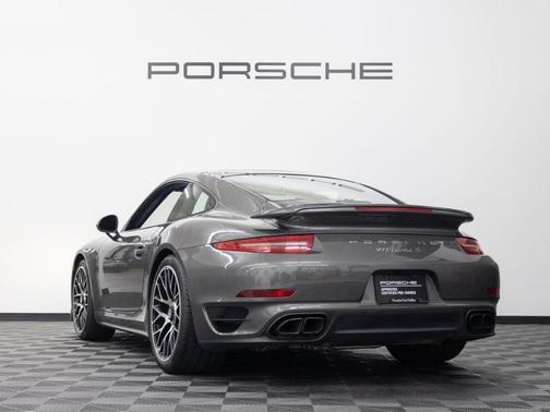 2014 Porsche 911 Turbo S