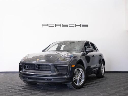 Volcano Gray Metallic 2025 Porsche Macan Base