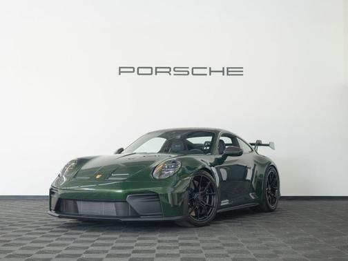 Oak Green Metallic 2026 Porsche 911 GT3