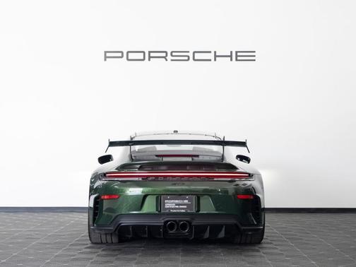 Oak Green Metallic 2026 Porsche 911 GT3