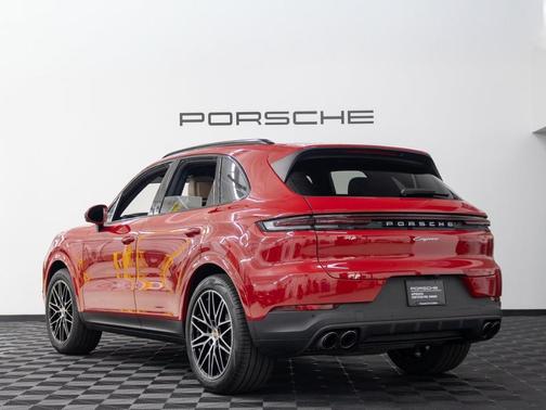 2025 Porsche Cayenne Base