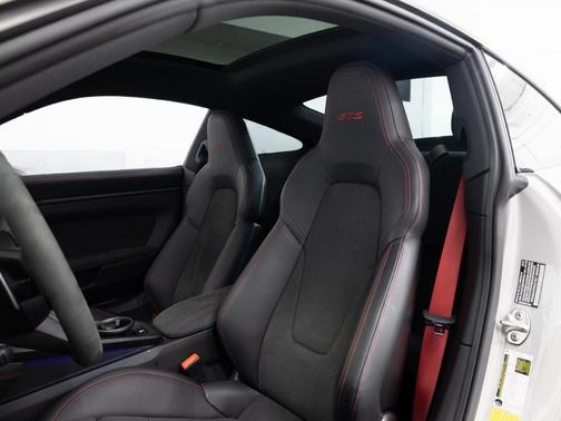 2023 Porsche 911 Carrera GTS
