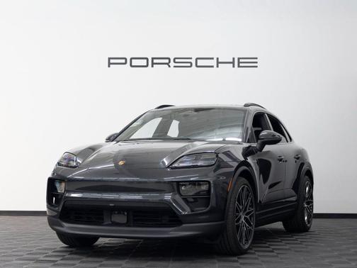 2026 Porsche Macan 4