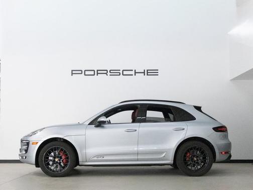 2017 Porsche Macan GTS