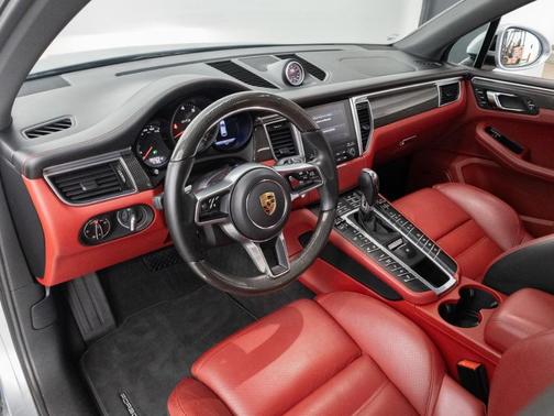 2017 Porsche Macan GTS