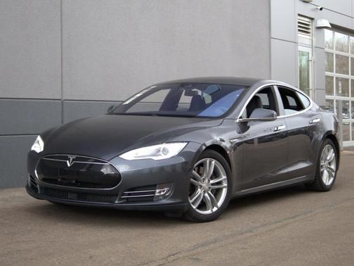 2015 Tesla Model S 85D