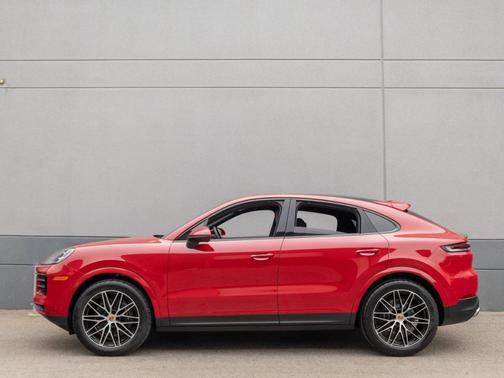 2025 Porsche Cayenne AWD