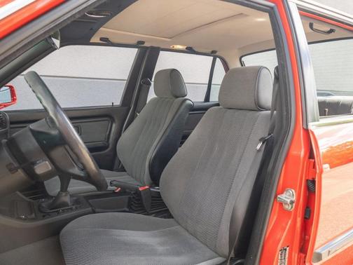 1991 BMW 318 i