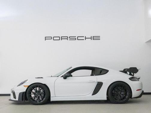 2024 Porsche 718 Cayman GT4 RS