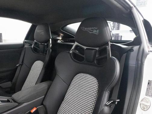 2024 Porsche 718 Cayman GT4 RS