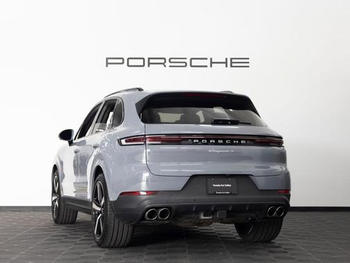 Arctic Grey 2026 Porsche Cayenne S