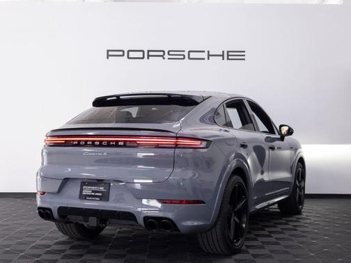 Arctic Grey 2026 Porsche Cayenne S Coupe AWD