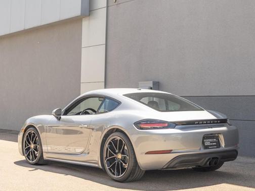 2024 Porsche 718 Cayman