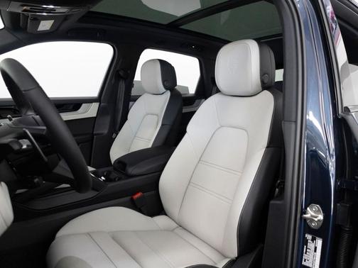 Blue Metallic 2026 Porsche Cayenne S