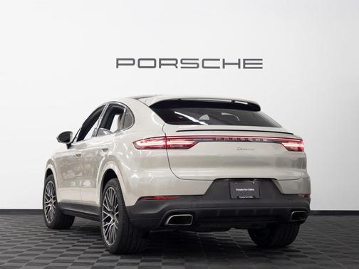 2022 Porsche Cayenne AWD