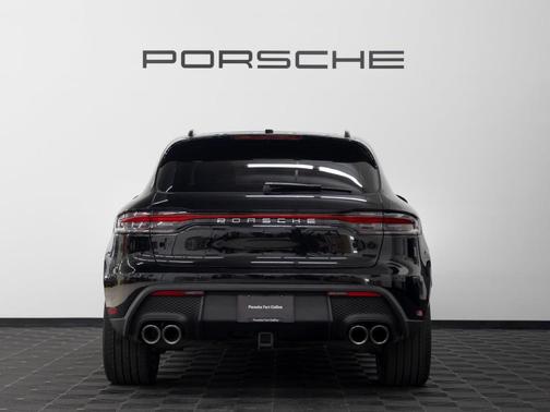 2023 Porsche Macan Base