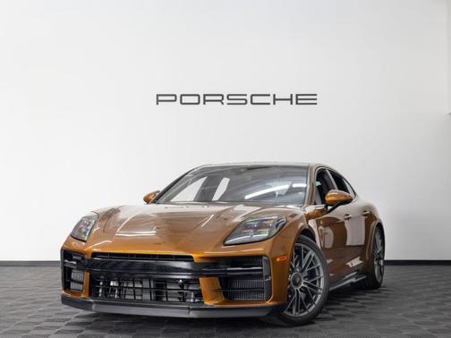 Madeira 2025 Porsche Panamera Turbo S