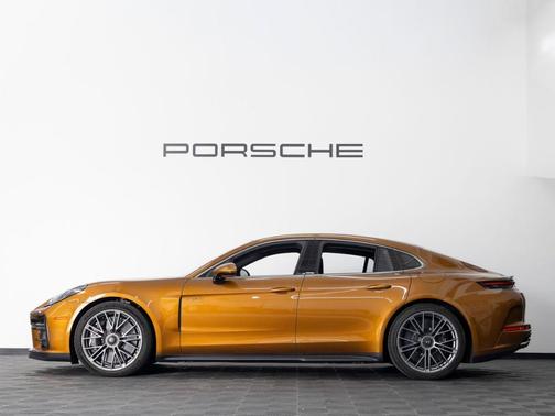Madeira 2025 Porsche Panamera Turbo S