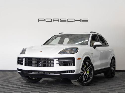 2026 Porsche Cayenne AWD