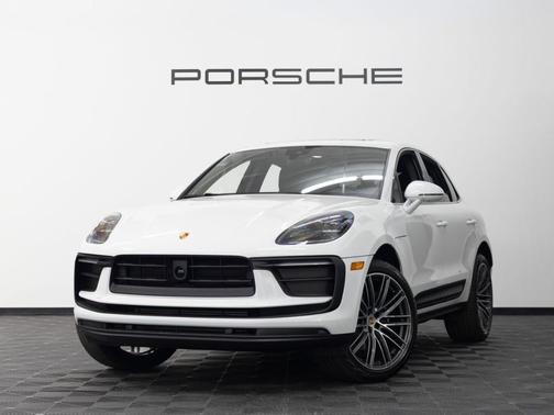 2026 Porsche Macan Base