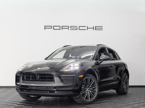 2026 Porsche Macan Base