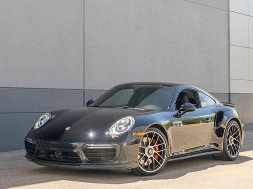 2017 Porsche 911 Turbo