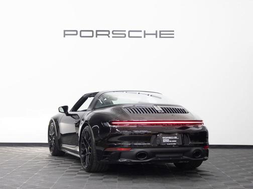 2024 Porsche 911 Targa 4S