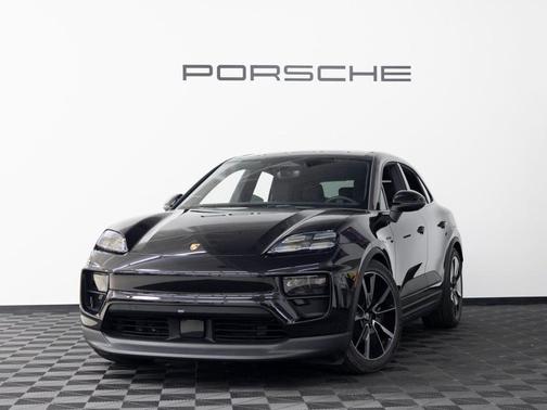 Slate Gray 2026 Porsche Macan 4