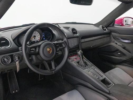 2024 Porsche 718 Spyder RS