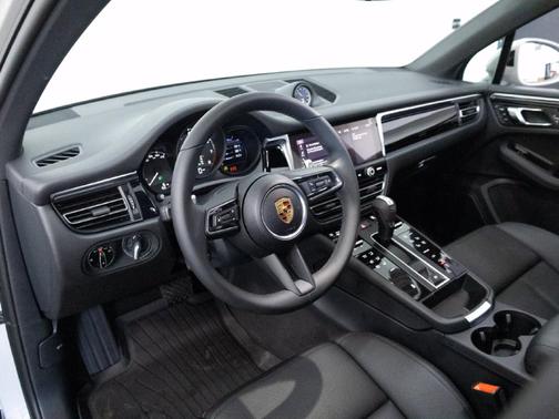 Chalk 2026 Porsche Macan Base