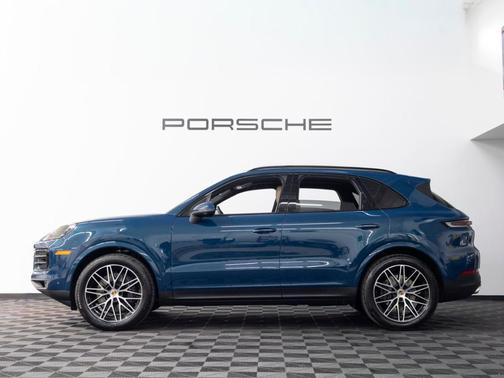 Montego Blue Metallic 2026 Porsche Cayenne Base
