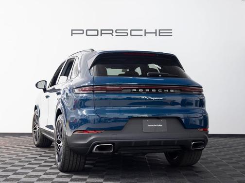Montego Blue Metallic 2026 Porsche Cayenne Base