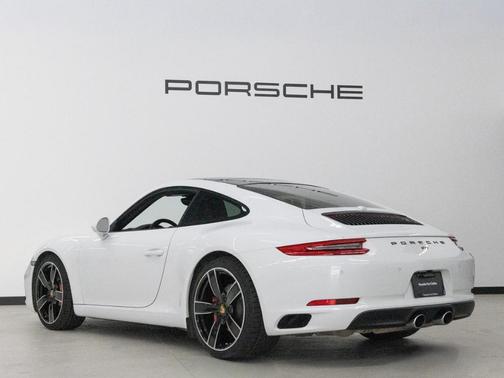 2017 Porsche 911 Carrera S