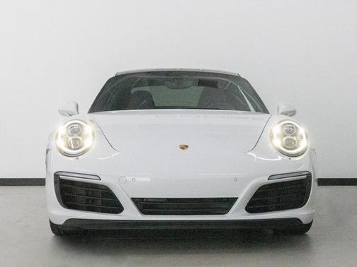 2017 Porsche 911 Carrera S