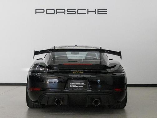 2025 Porsche 718 Cayman GT4 RS