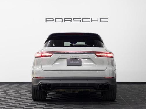 2023 Porsche Cayenne Base
