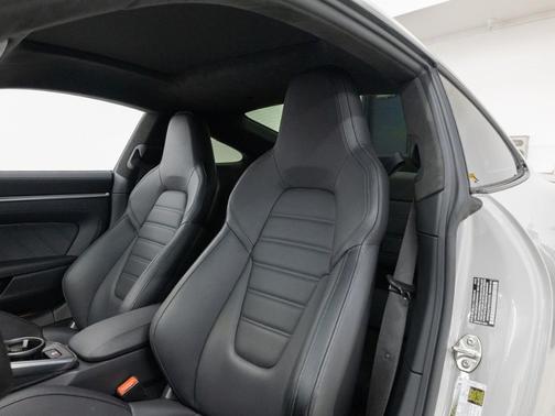 2024 Porsche 911 Turbo S