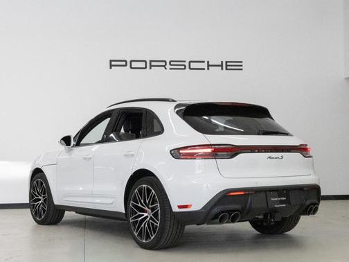 2025 Porsche Macan S
