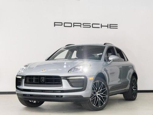 2026 Porsche Macan Base