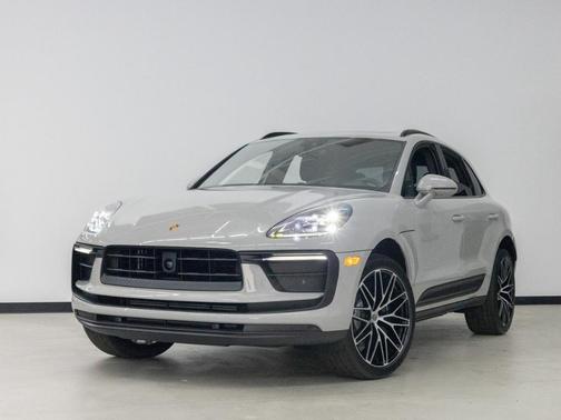 2026 Porsche Macan Base