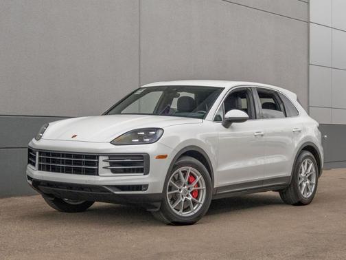 2024 Porsche Cayenne S