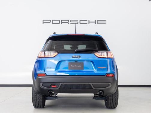 2022 Jeep Cherokee Trailhawk