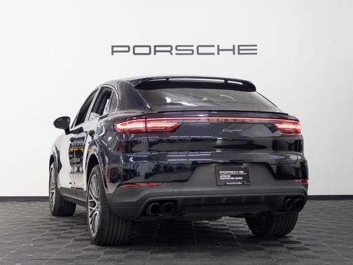 2023 Porsche Cayenne AWD