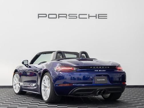 2024 Porsche 718 Boxster 