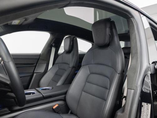 2024 Porsche Taycan Turbo