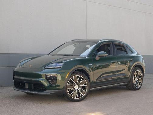 2025 Porsche Macan 4