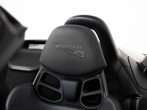 2025 Porsche 718 Spyder RS