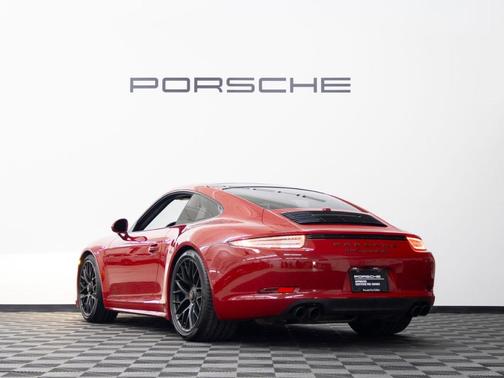 2015 Porsche 911 Carrera GTS