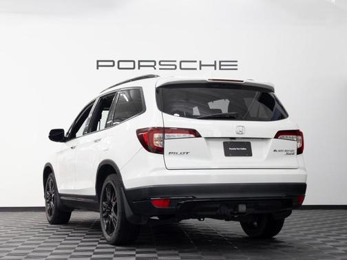 2021 Honda Pilot Black Edition